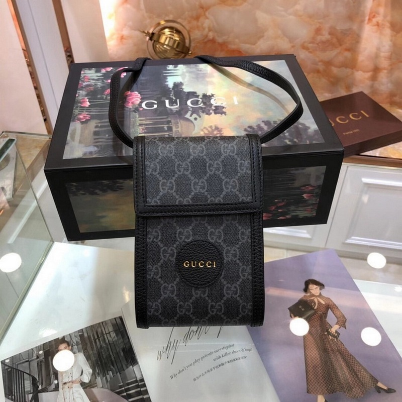 Gucci Handbags 761